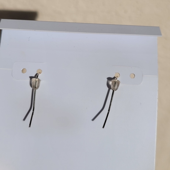 Kendra Scott Translucent Red Arrowhead Skylar Earrings Gold Red Earrings - Picture 8 of 13